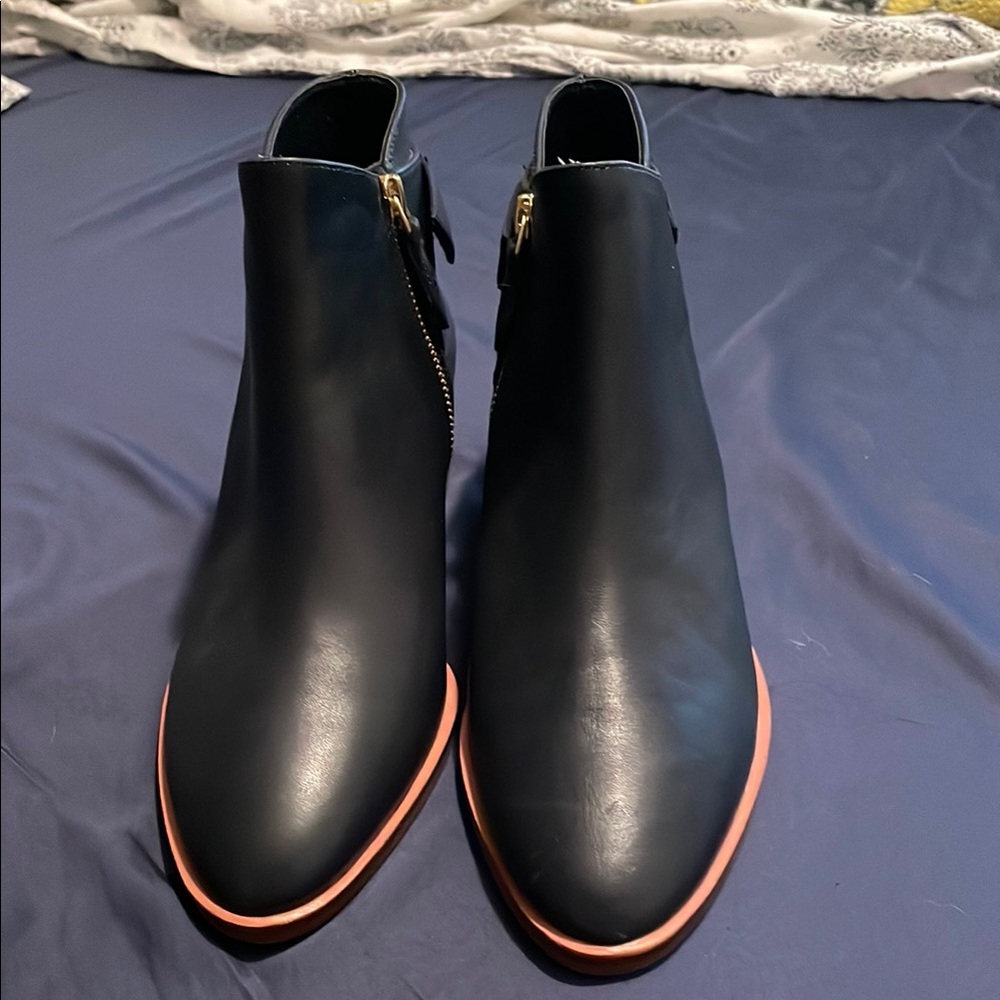 Elegant Black Ankle Boots
